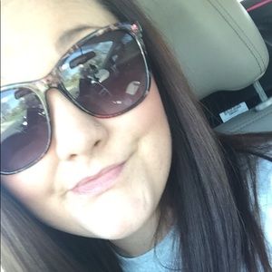 Meet your Posher, Shelby